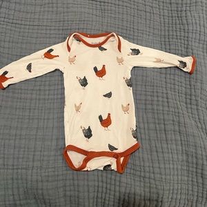 Kyte baby 3-6m long sleeve bodysuit “chick”